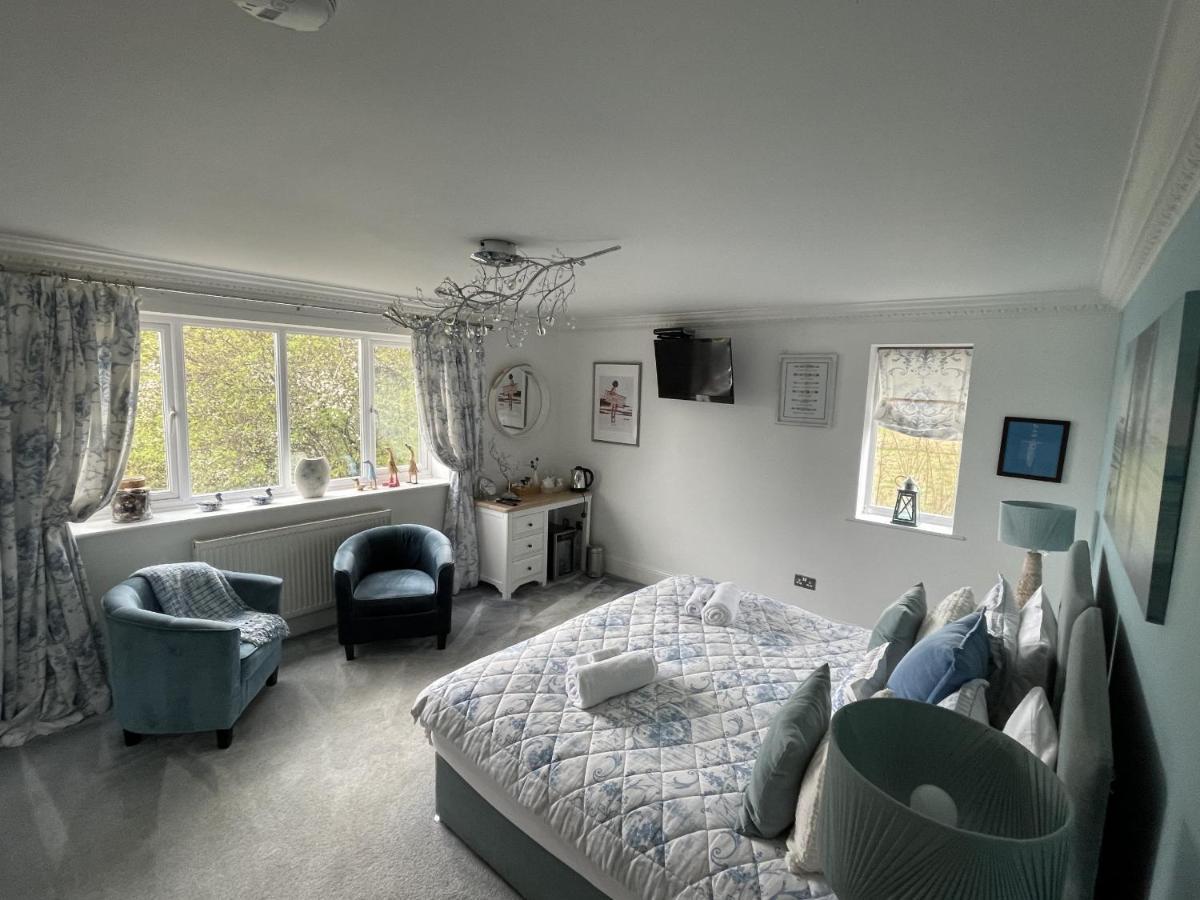 The Waters Edge Guest House ستارتفورد أبون آفون الغرفة الصورة